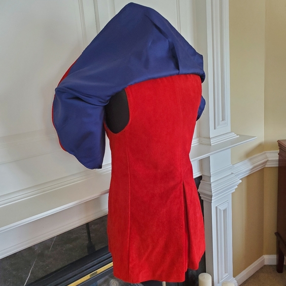 VINTAGE RED CAPE VEST - Picture 13 of 13